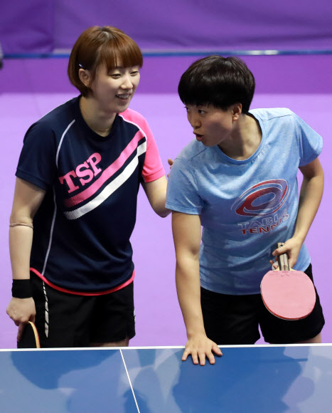 남북, 여자복식 파트너 대화