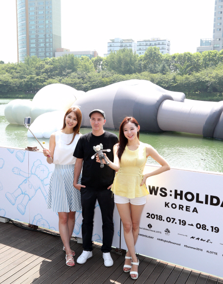 [서울포토] 팝 아티스트 카우스