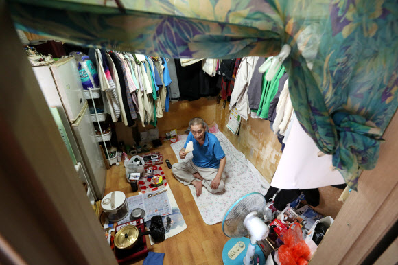 폭염과 사투 벌이는 쪽방촌