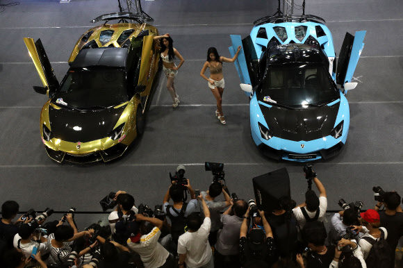 화려한 서울오토살롱