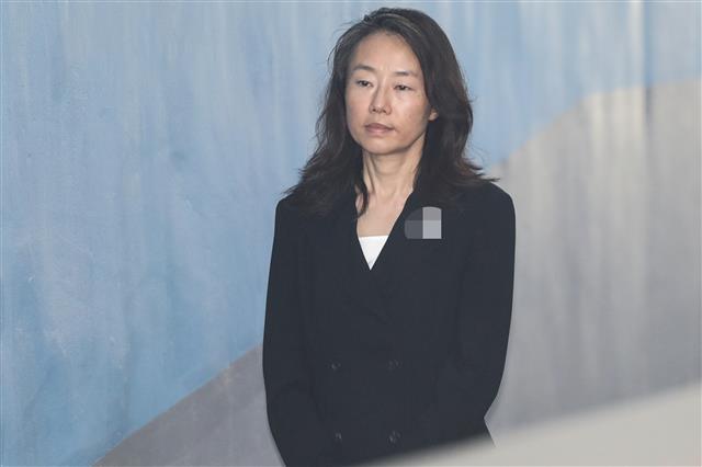 조윤선 ‘수척한 얼굴’