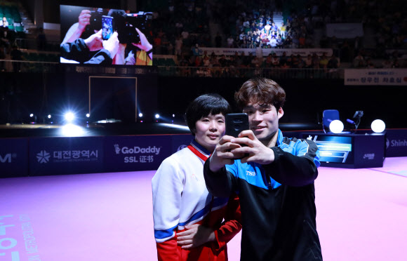 남남북녀, 우승을 사진으로 남기다