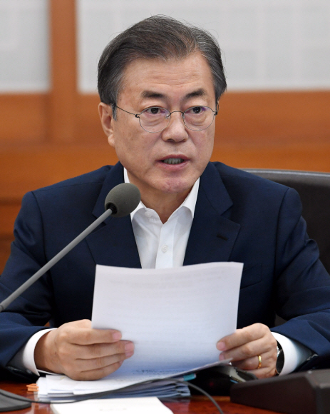 문재인 대통령이 24일 오전 청와대에서 열린 국무회의에서 발언하고 있다. 2018. 7. 24  도준석 기자 pado@seoul.co.kr