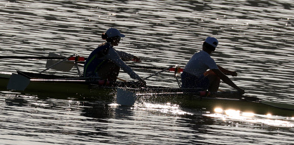 한 배에 탄 남북 선수들