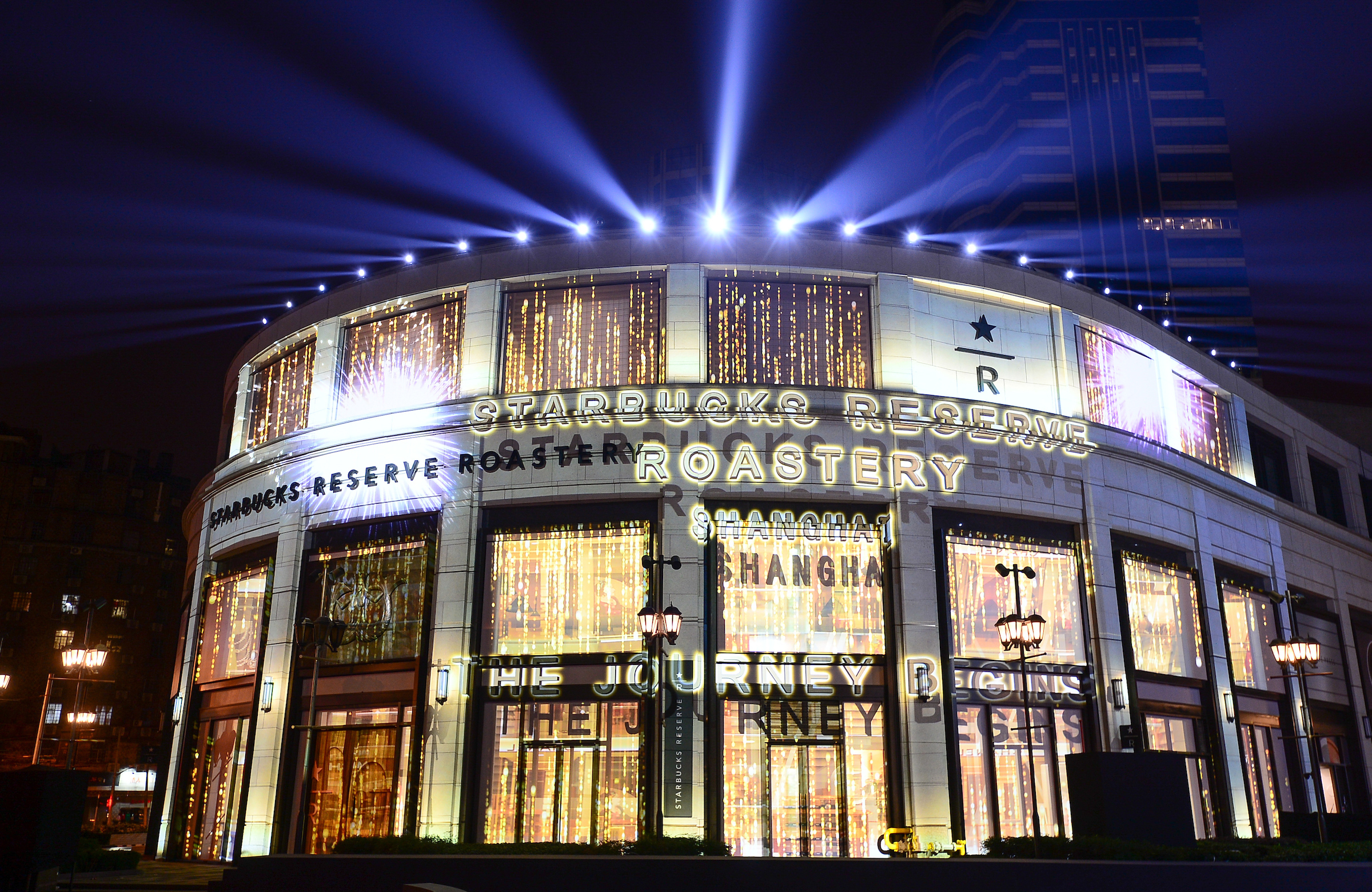 지난해 12월 중국 상하이에서 문을 연 프리미엄 브랜드 ‘스타벅스 리저브 로스터리’.  스타벅스 홈페이지 캡처