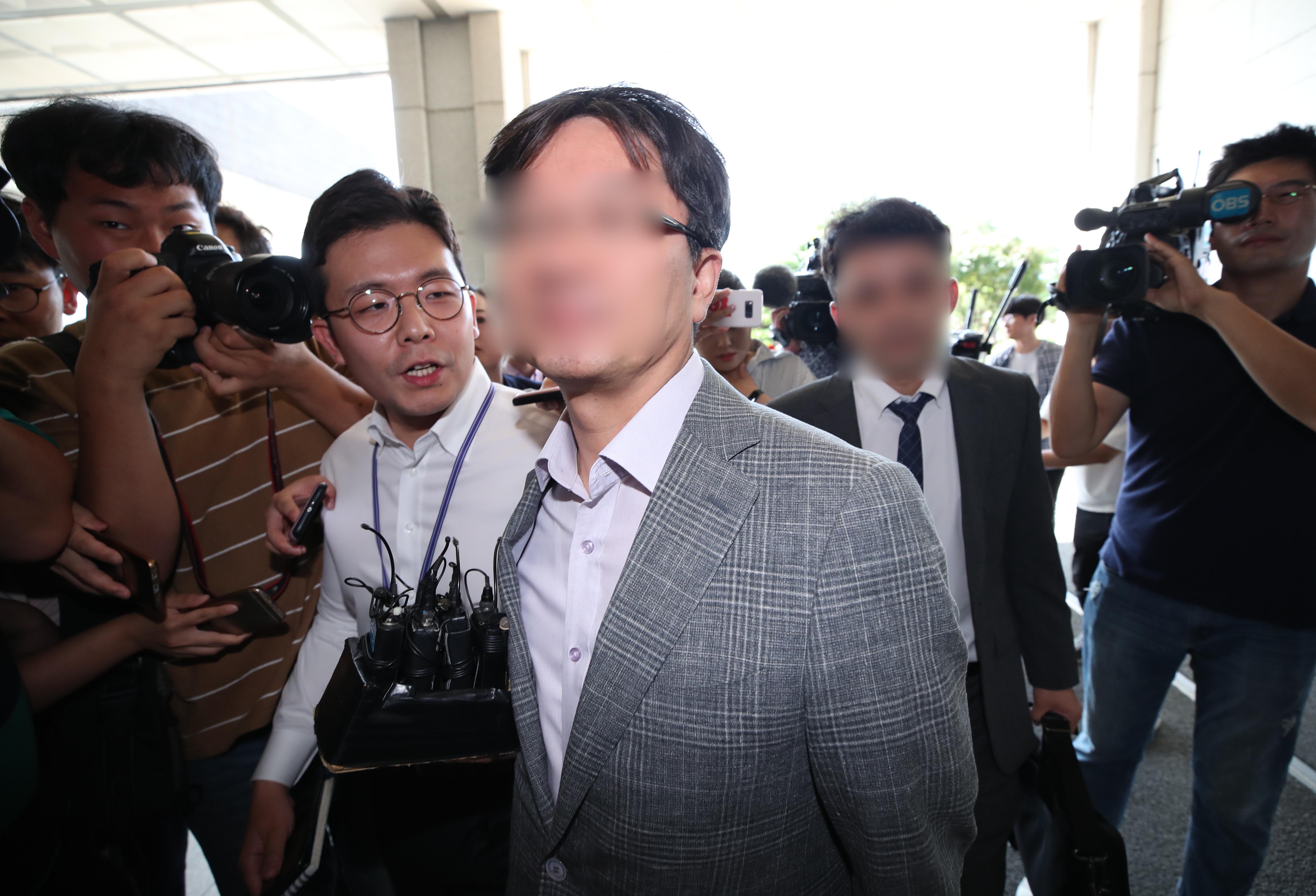 ‘삼성 노조와해 의혹’ 검찰 소환되는 전 삼성전자 전무
