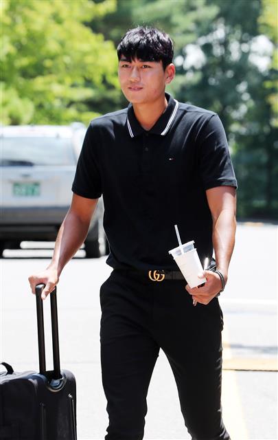 AG 축구 대표팀 정태욱 ‘긴장한 표정’