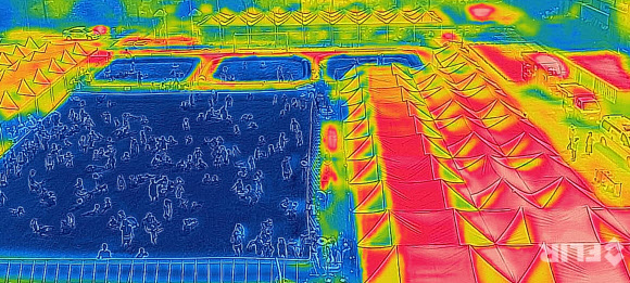천막 아래 괜찮아요?