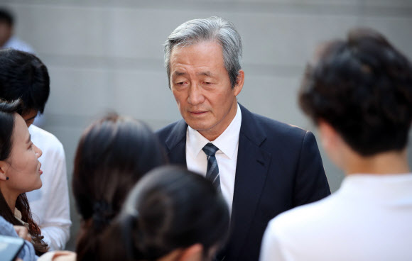 정몽준 이사장, 고 변중석 여사 11주기 참석