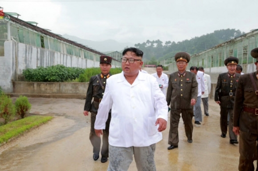 북한 김정은, 평남 양덕군 온천지구 시찰