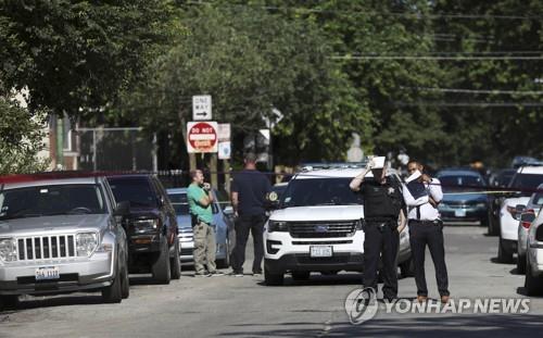 3세 아이 포함 26명 총상…미국 시카고 주말 밤 총격 사건. 연합뉴스