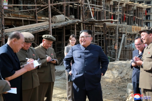 북한 김정은 위원장, 40일만에 삼지연군 또 시찰