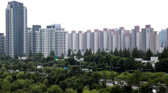 3.3㎡당 1억 원 돌파, 서울 반포 아파트 거침없는 상승세