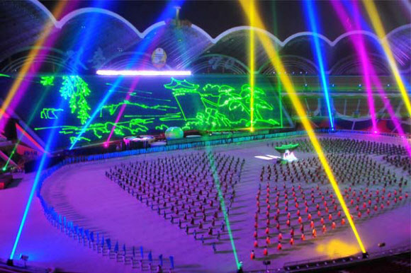 북한이 공개한 새 집단체조 모습