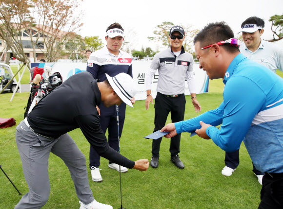 박찬호 ‘장타대결 우승!’