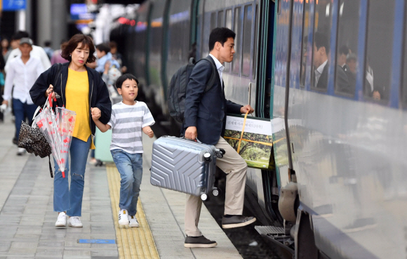 [서울포토] 고향으로 가는 길