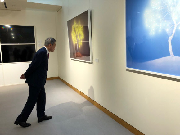 청, 유엔총회 ‘B컷’ 공개, 유엔 대표부 방문한 문 대통령