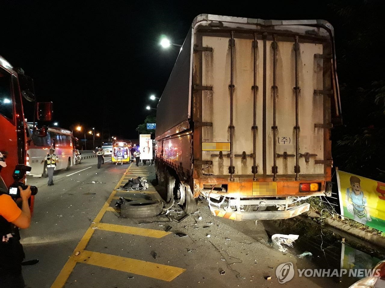 배우 박해미 남편 음주운전 교통사고로 5명 사상. 경기 구리소방서 제공