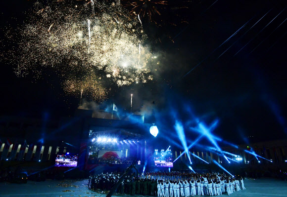 국군의날 축하 공연하는 싸이