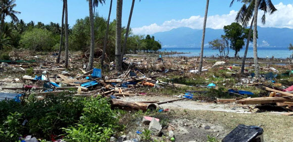 지진과 쓰나미로 대규모 인명피해가 발생한 인도네시아 중앙술라웨시 주 팔루와 동갈라 지역의 참상. 2018.10.2  현지 한국 교민 제공