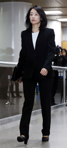 법정 향하는 조윤선