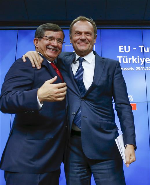 도날트 투스크(오른쪽) 유럽연합(EU) 정상회의 상임의장 로이터 연합뉴스