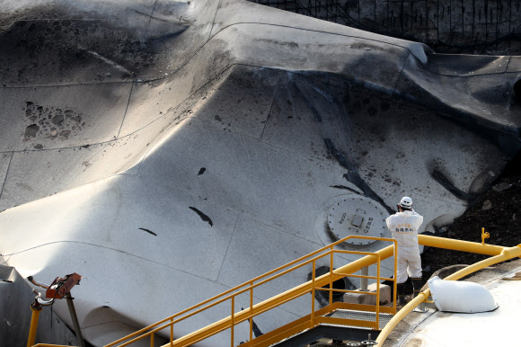 폐허가 된 저유소