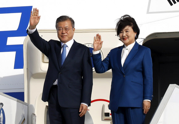 문재인 대통령, ‘프랑스 도착’