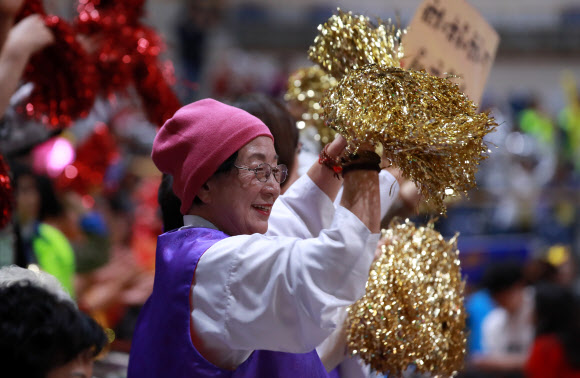 ‘내 나이가 어때서!’