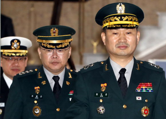 판문점으로 출발하는 장성급 군사회담 대표단