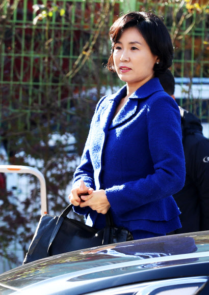 경찰 출석한 이재명 지사 부인 김혜경씨