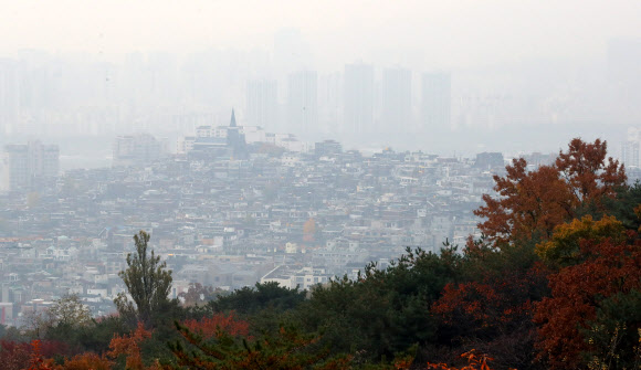‘미세먼지 가득한 출근길