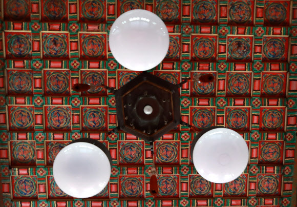 창덕궁 희정당 전등과 문양