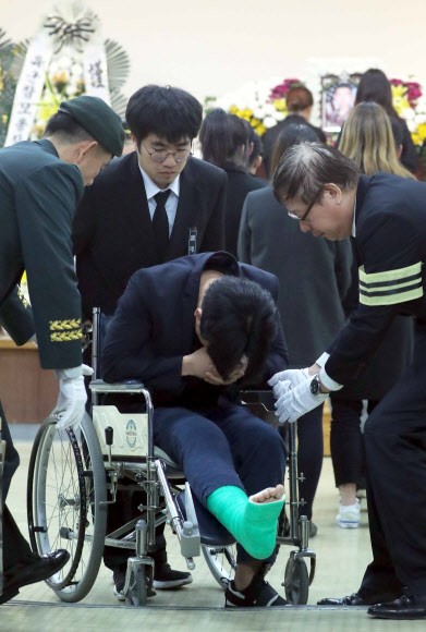 사고 순간 함께 있던 윤창호 친구 오열