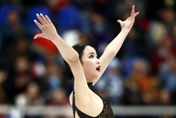 임은수가 17일(현지시간) 러시아 모스크바에서 열린 2018-2019 국제빙상경기연맹(ISU) 시니어 피겨 그랑프리 5차 대회에서 총점 185.67점으로 동메달을 획득했다. 한국 여자 피겨선수가 시니어 피겨 그랑프리 대회에서 메달을 획득한 건 2009년 김연아 이후 9년 만이다. 로이터 연합뉴스