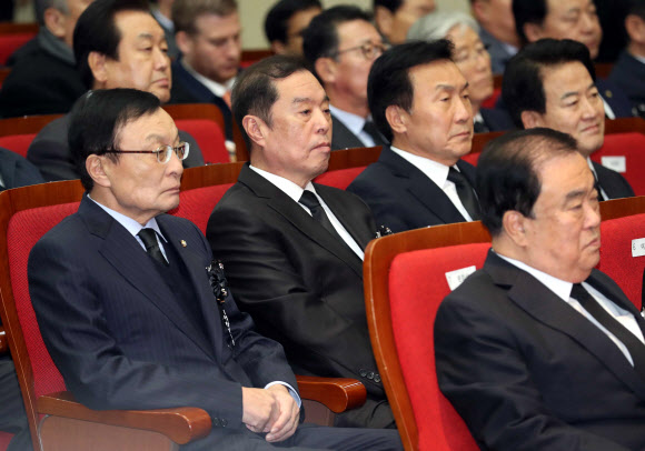 김영삼 전 대통령 서거 3주기 현충원서 엄수