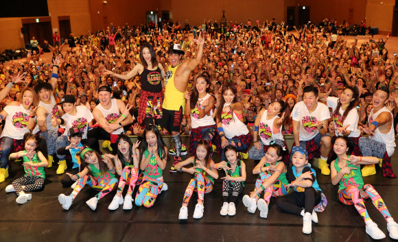 1천 명이 함께한 줌바댄스 클래스