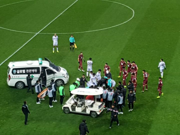 응급조치 받는 이승모