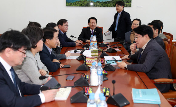 예산안 처리, 결국 예결위 소소위로