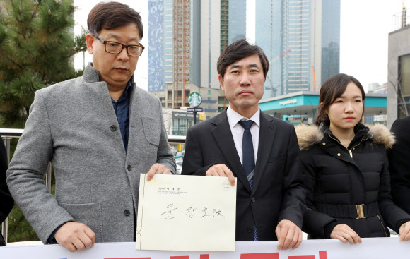 하태경 의원 윤창호법 전달