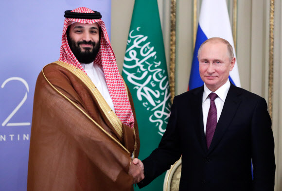 무함마드 빈 살만(왼쪽) 사우디아라비아 왕세자 타스 연합뉴스