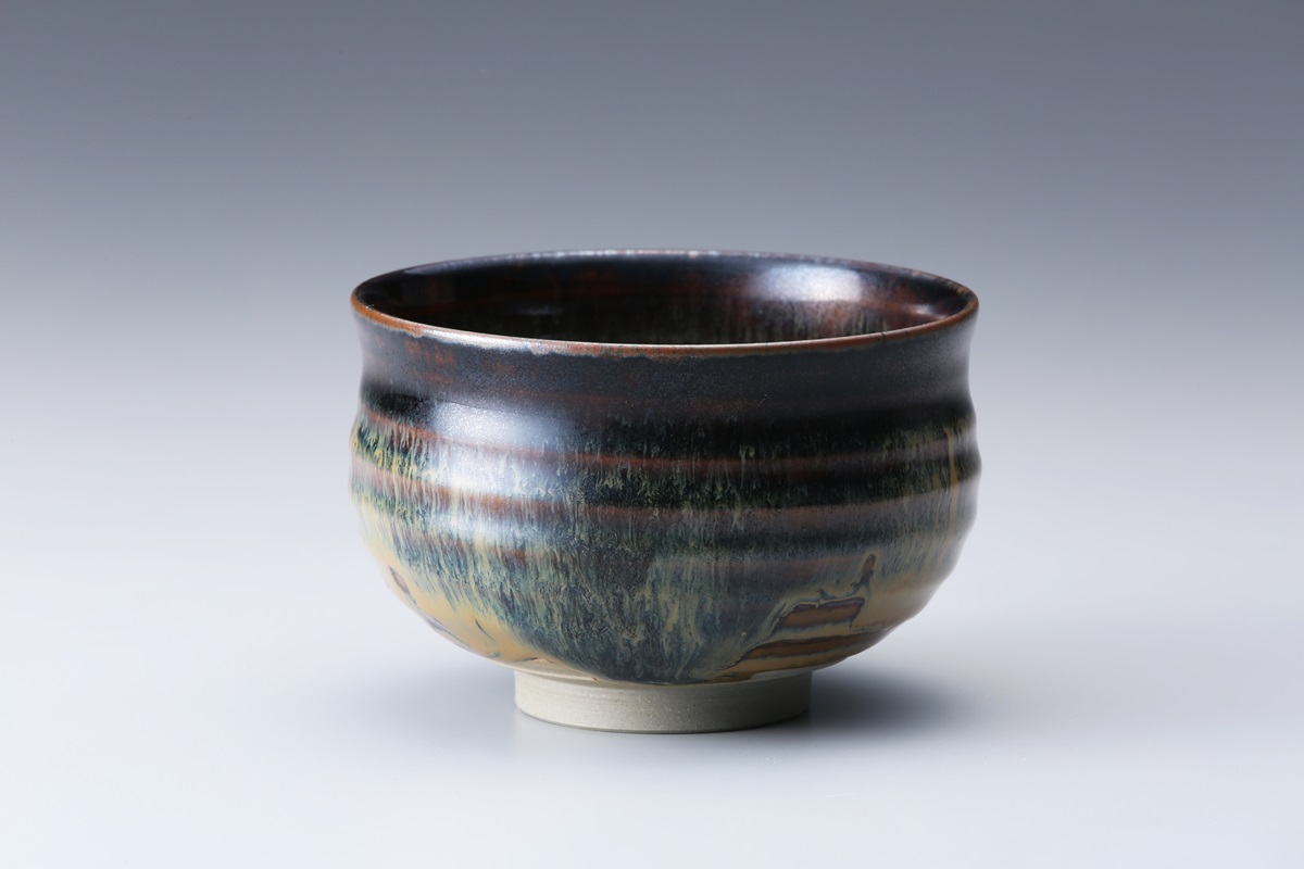 조선 도공 팔산이 일본에 세운 다카토리 가마 15대 계승자 가메이 미라쿠의 작품. 다카토리가마 제공