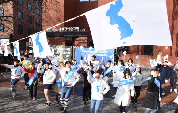 9일 서울 대학로 마로니에 공원에서 김정은 방한 서울시민환영단이  환영집회 행사를 가지고 있다2018.12.9최해국 선임기자seaworld@seoul.co.kr