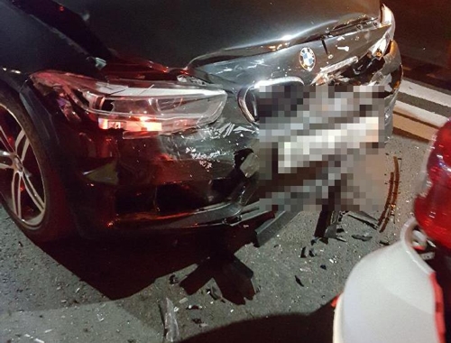 ‘윤창호법’ 시행 하루 만인 19일 부산에서 만취한 채로 운전을 하다 사고를 낸 BMW 차량. 2018.12.19  부산경찰청 제공