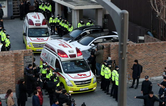 서울로 운구되는 강릉 펜션사고 피해자