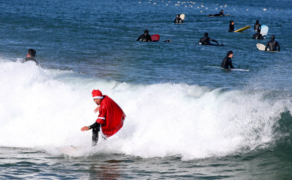 오늘은 루돌프 대신 파도