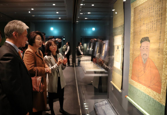 국립중앙박물관 방문한 김정숙 여사