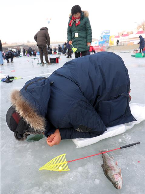 ‘송어 반드시 잡는다’