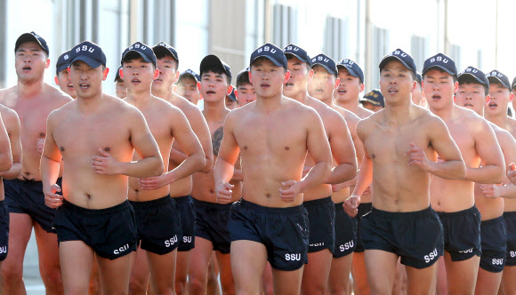 SSU 차가운 겨울바람 가르며