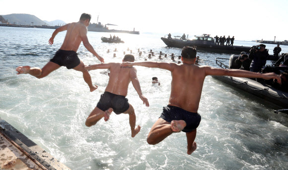 해군 SSU “동장군아 내가 간다.”